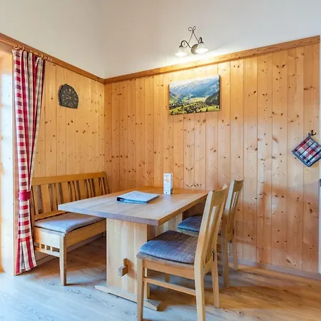 Haus Martin, Og *